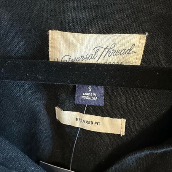 NWT Universal Thread Black Blouse - Picture 3 of 3